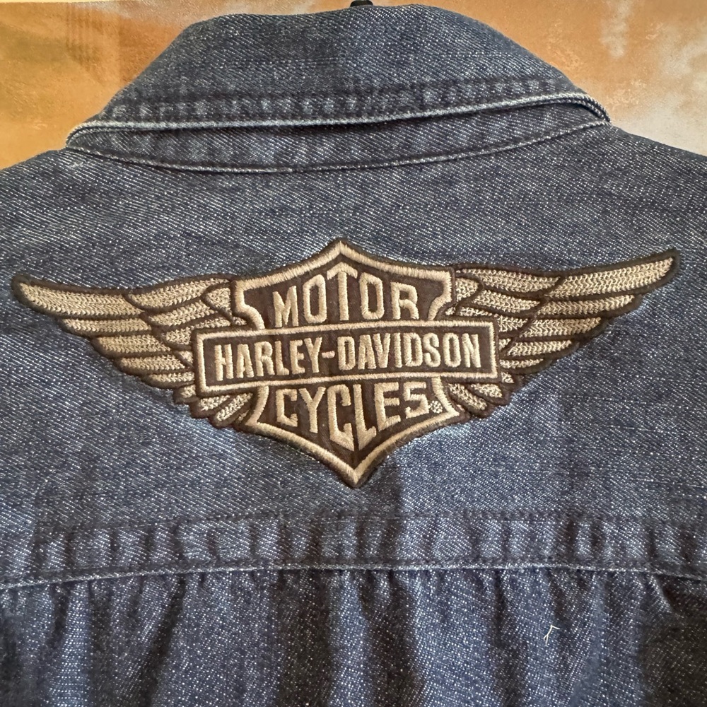 Harley-Davidson Winged Logo Light Denim Jacket with Quilted Lining size XL